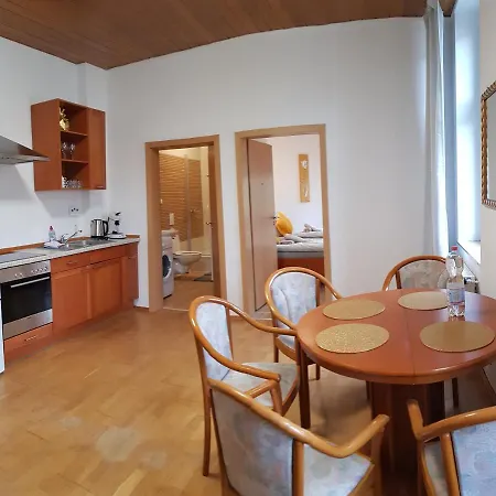 Elena Flat Tulpe Zentrum Apartment