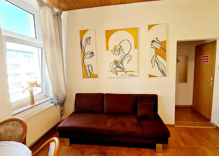 Elena Flat Tulpe Zentrum * Duisbourg